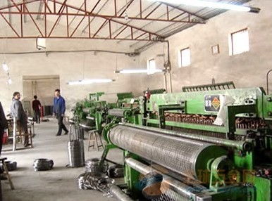 PVC电焊网产品介绍与河北川利五金网厂商务信息咨询服务